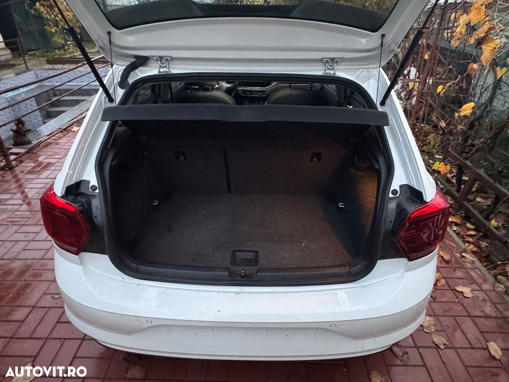 Volkswagen Polo 1.6 TDI Highline - 9