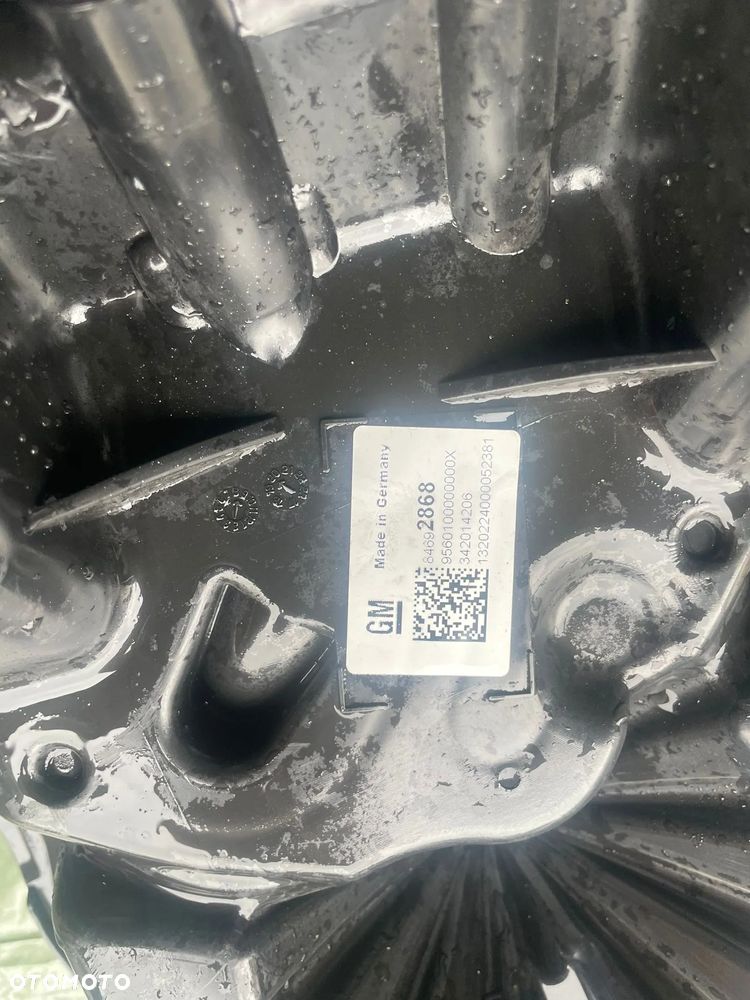 Opel Insignia zbiornik AdBlue 84692868 - 1