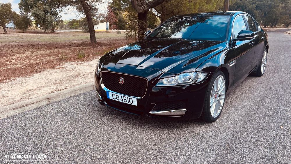 Jaguar XF - 4