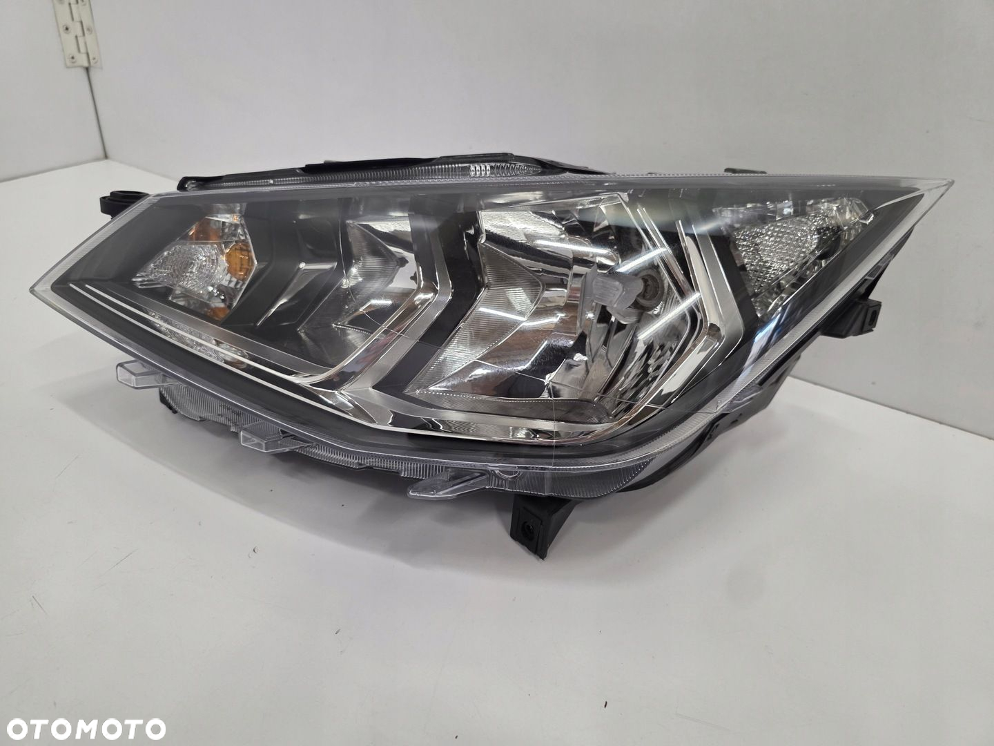 LAMPA PRZÓD LEWA SEAT IBIZA V SEAT ARONA 6F1941005A EUROPA - 3