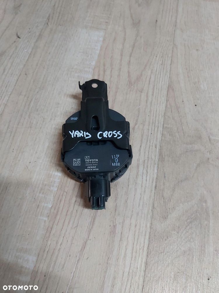 Toyota Yaris Cross IV głośnik hybrydy syrena 86570-K0010 - 2