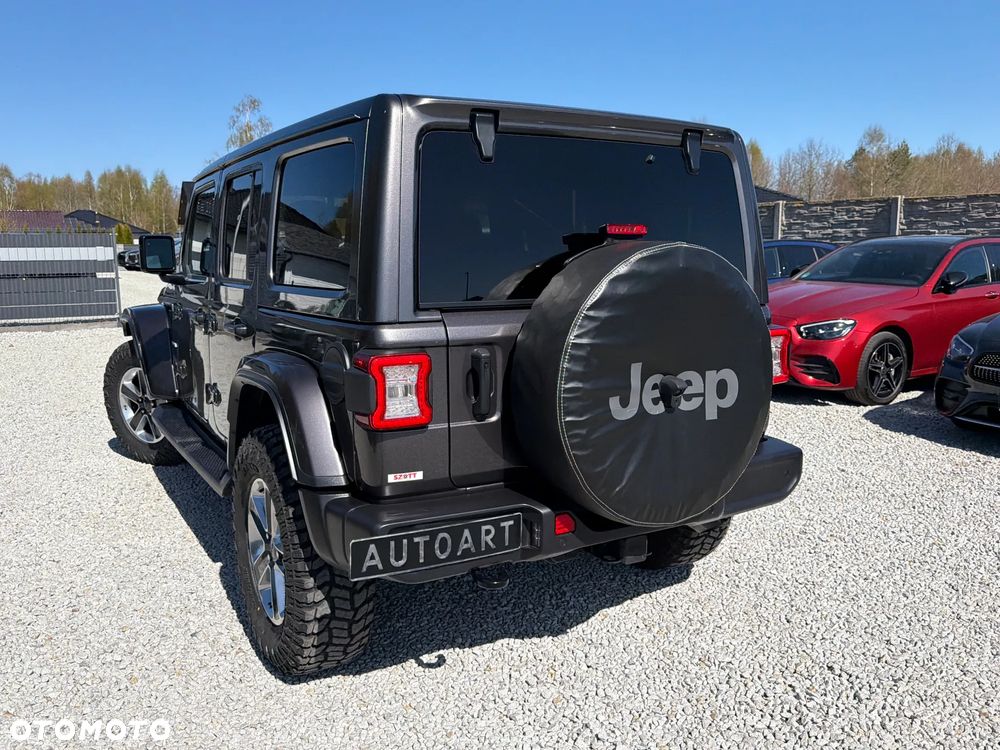 Jeep Wrangler 3.6 Unlim Sahara - 13