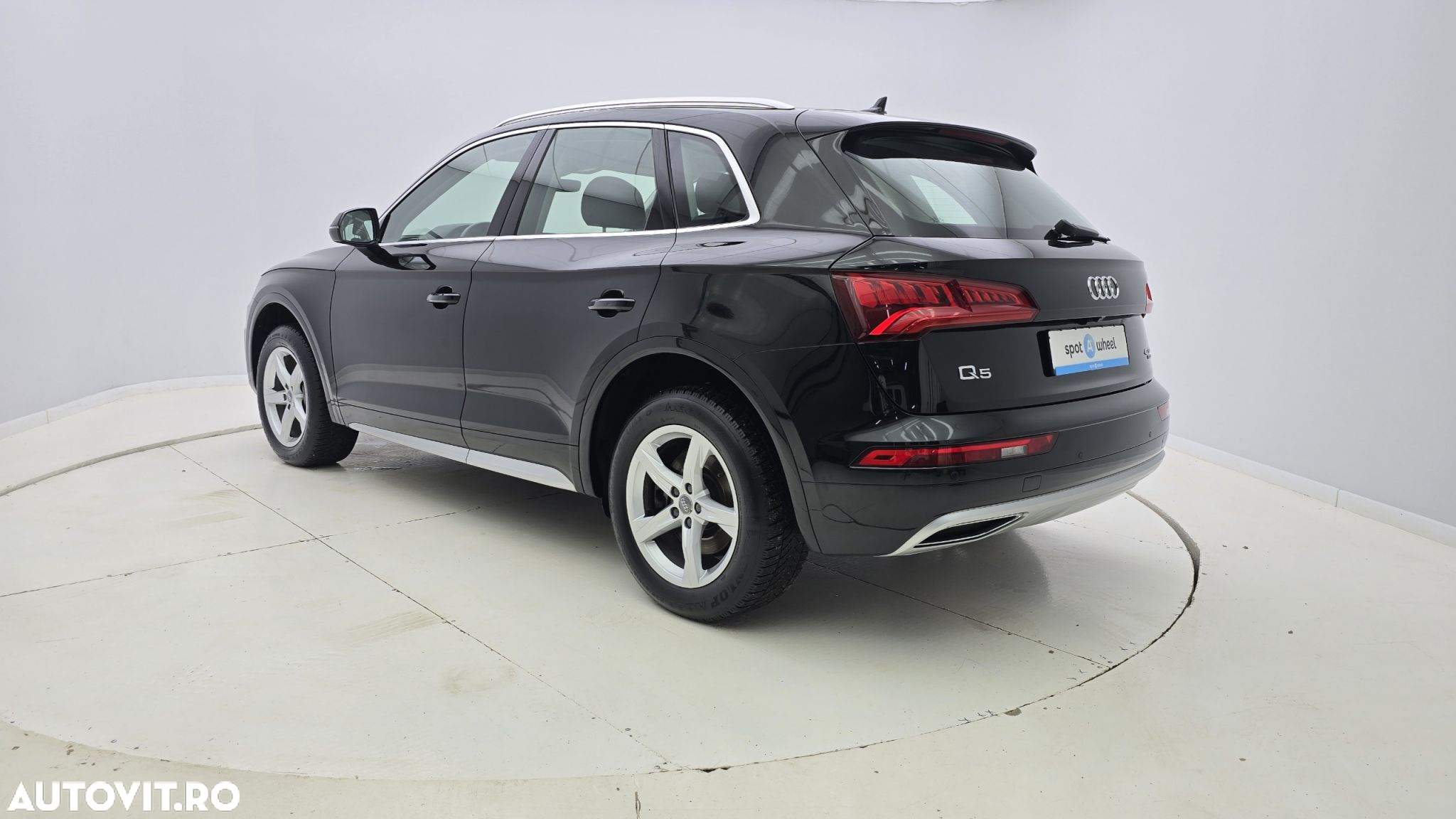 Audi Q5 2.0 40 TDI quattro S tronic Sport - 8