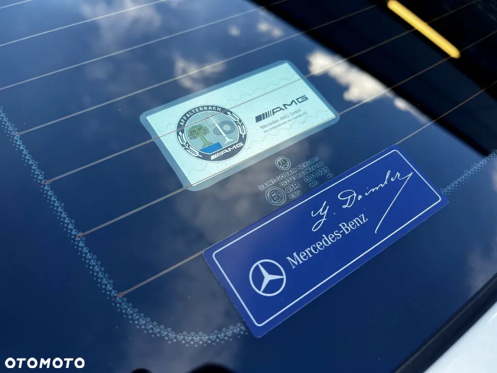 Mercedes-Benz Klasa E 63 AMG - 11