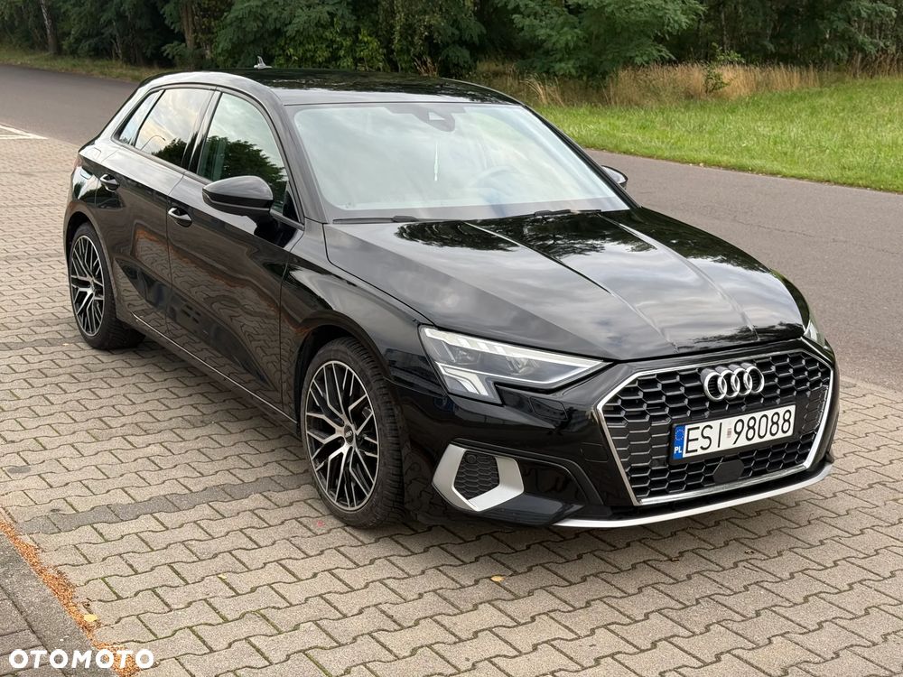 Audi A3 Sportback - 1