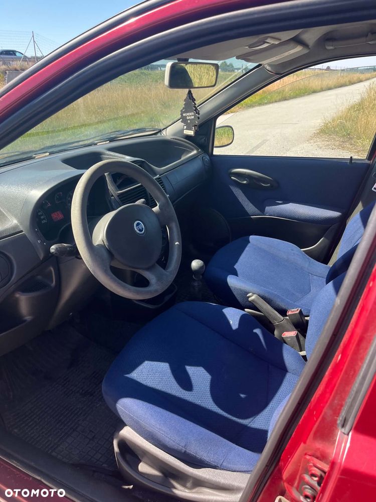 Fiat Punto - 4