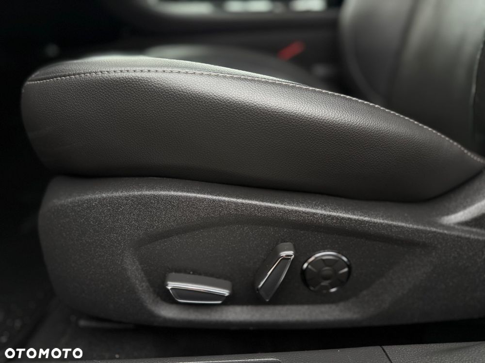 Ford Mondeo 2.0 TDCi ST-Line PowerShift - 28