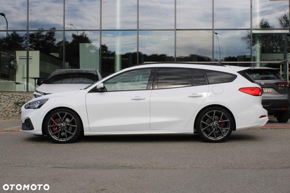 Ford Focus - 8
