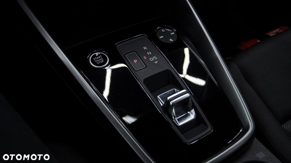 Audi A3 Sportback 35 TFSI S tronic advanced - 10