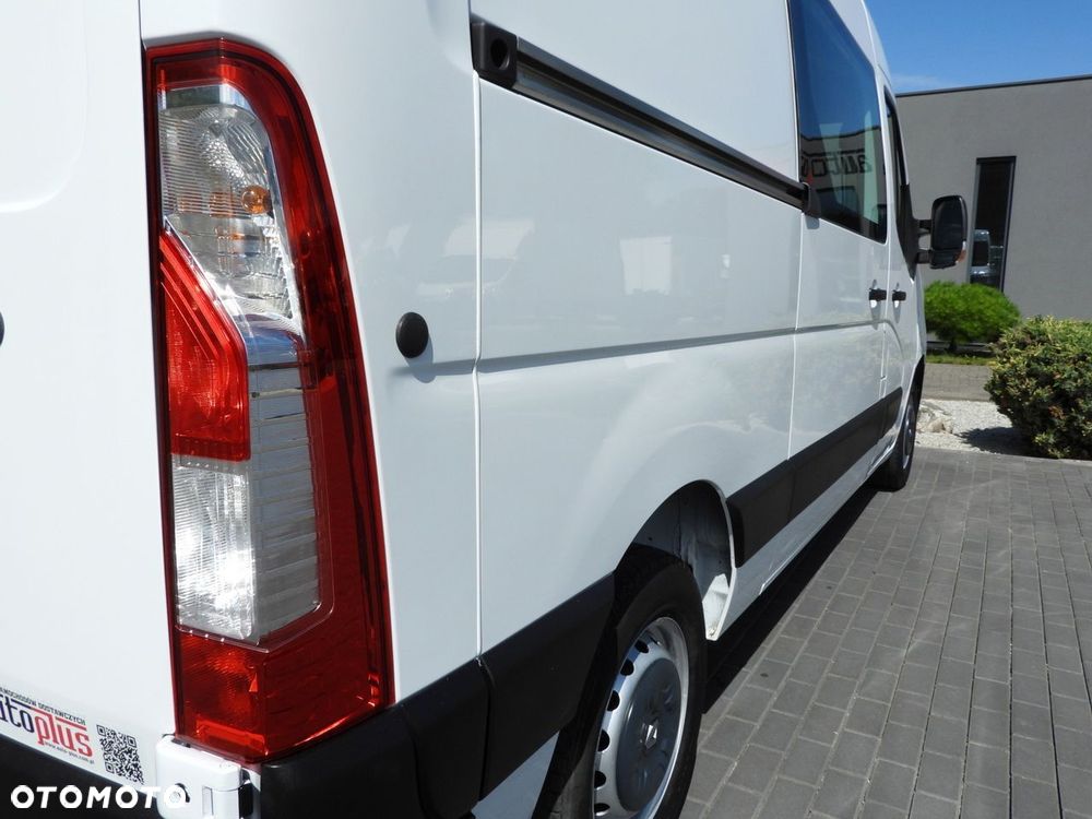Renault MASTER FURGON BRYGADÓWKA 7 MIEJSC TEMPOMAT NAWIGACJA LEDY KLIMATYZACJA  135KM - 19