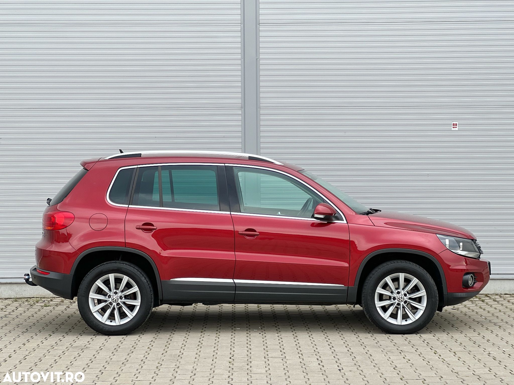 Volkswagen Tiguan 2.0 TDI 4Motion Track & Field - 1