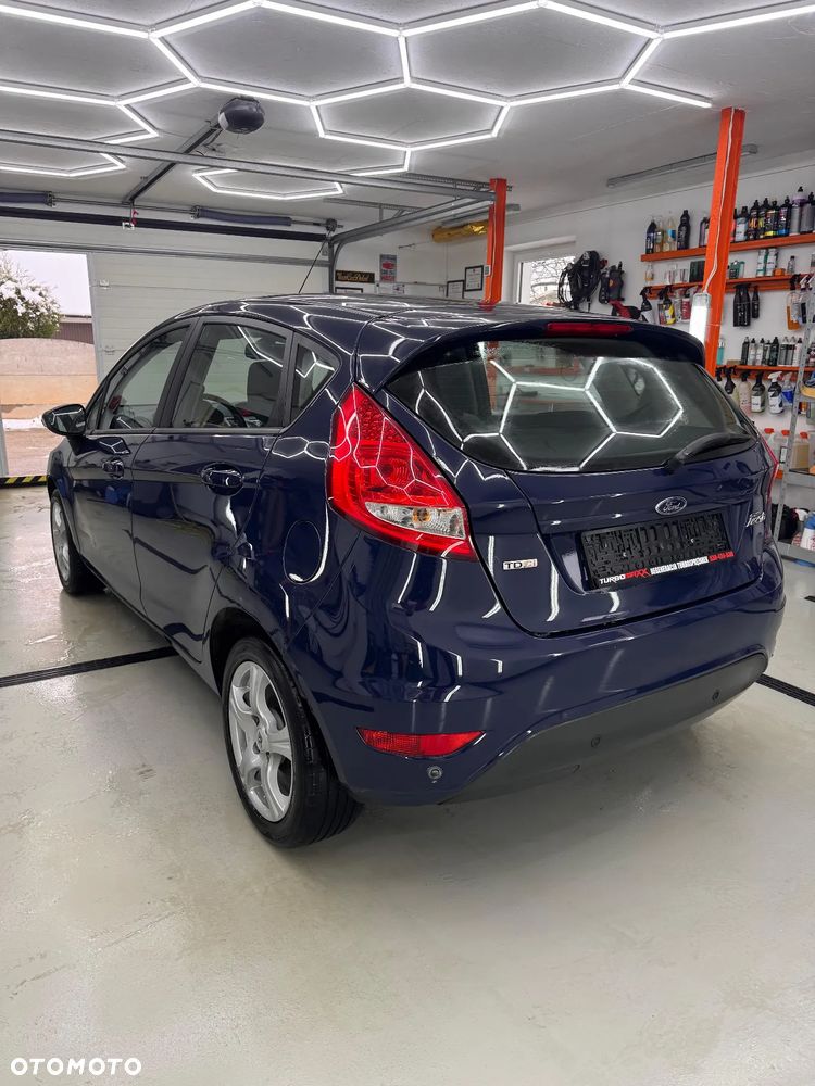 Ford Fiesta - 4
