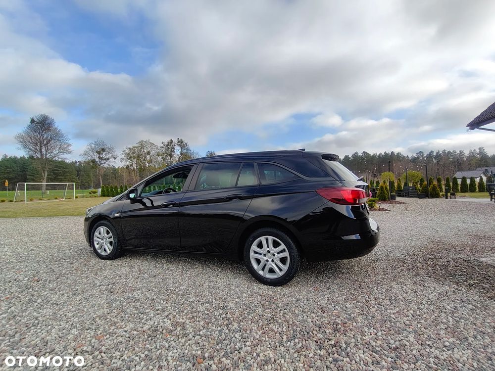 Opel Astra - 24