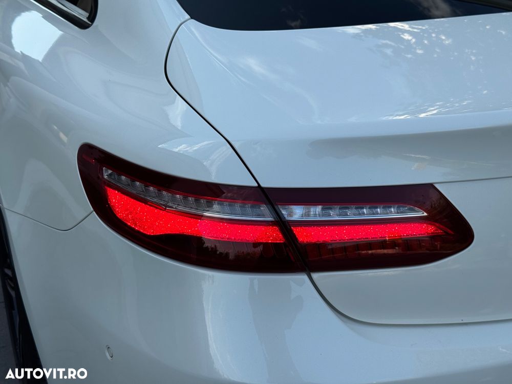 Mercedes-Benz E 220 d 4Matic 9G-TRONIC AMG Line - 25