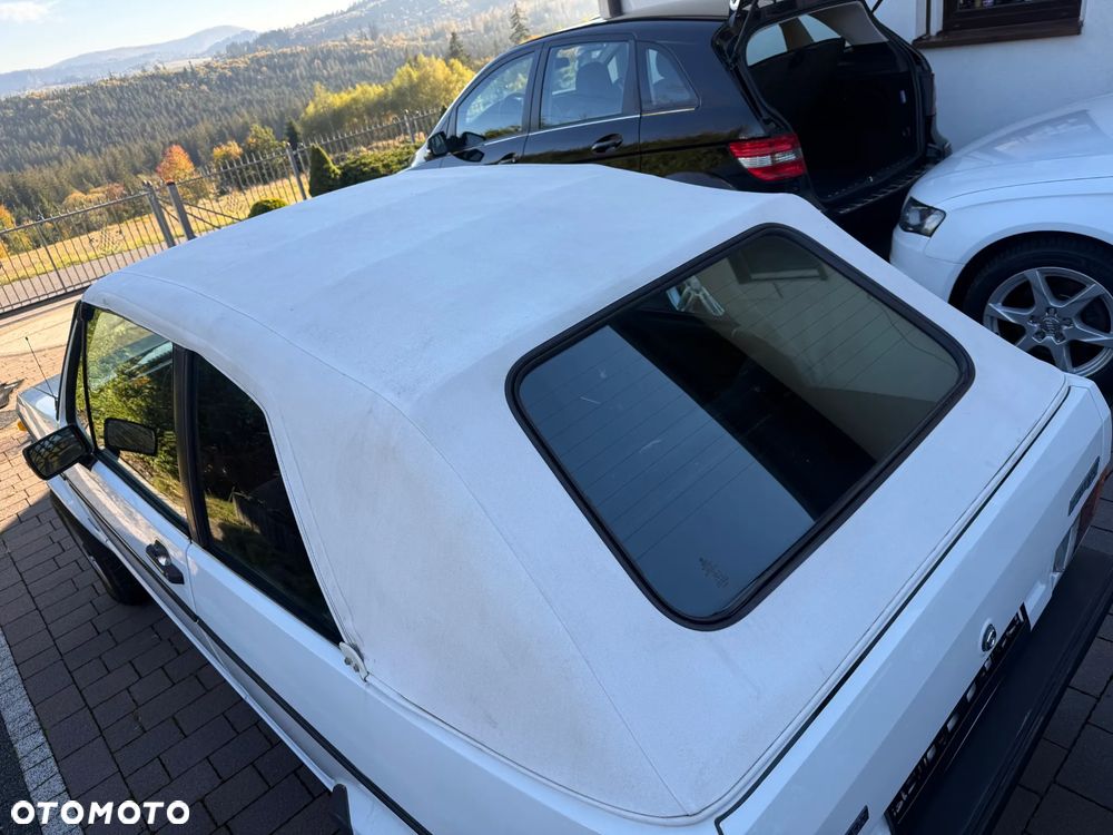 Volkswagen Golf 1.1 L - 5
