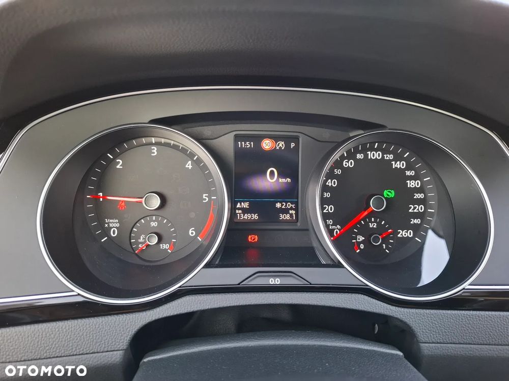 Volkswagen Passat ver-2-0-tdi-scr-dsg-business - 17