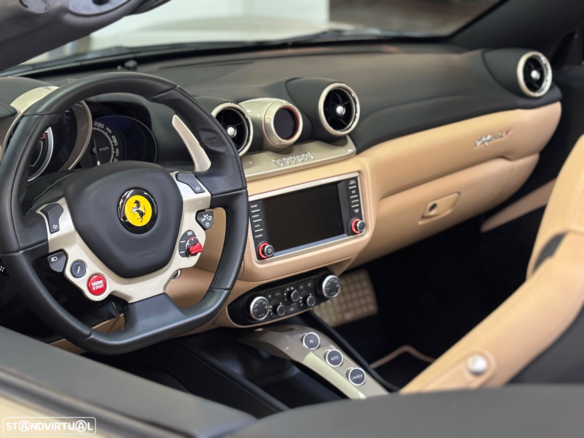 Ferrari California T - 38