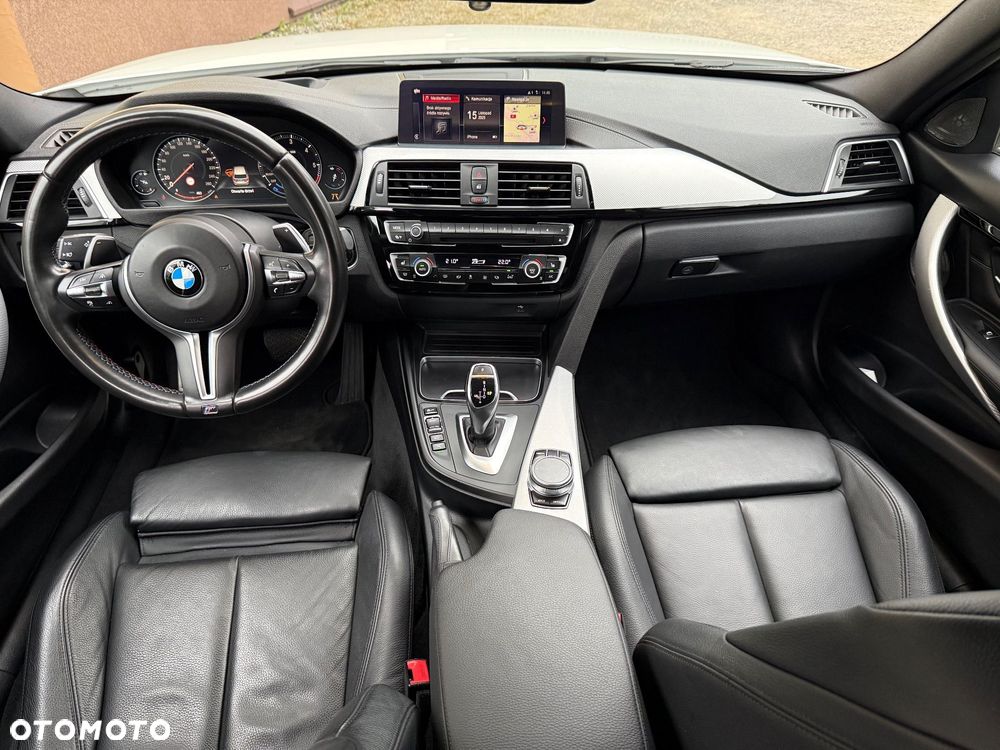 BMW Seria 3 330d xDrive Edition M Sport Shadow - 24