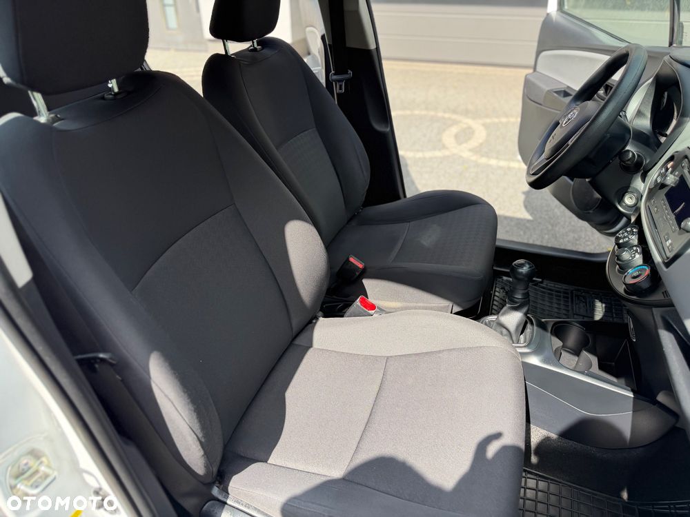 Toyota Yaris - 18