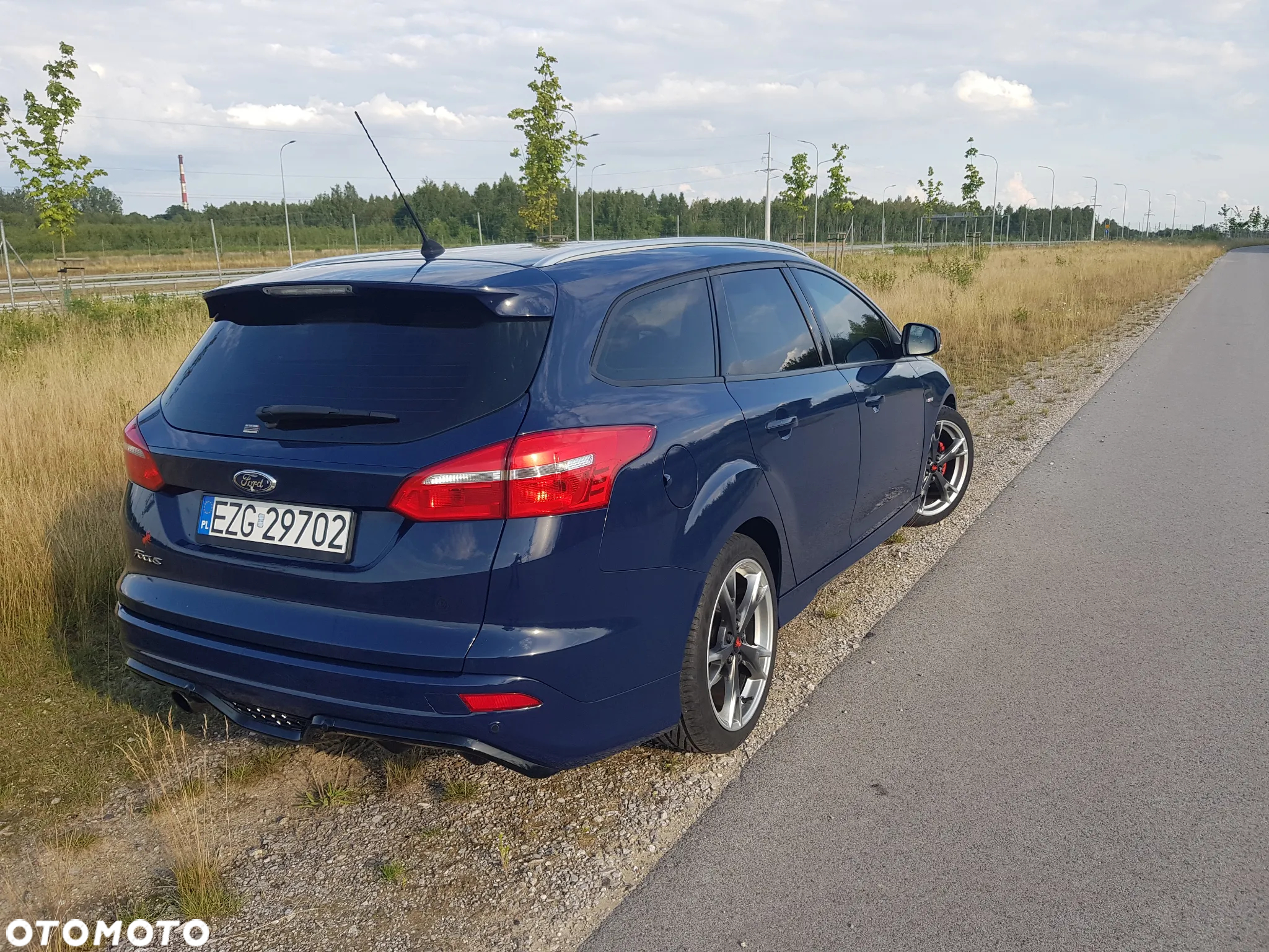 Ford Focus 1.5 TDCi SYNC Edition - 16
