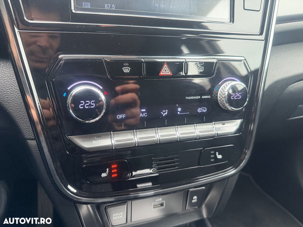 SsangYong Tivoli - 25