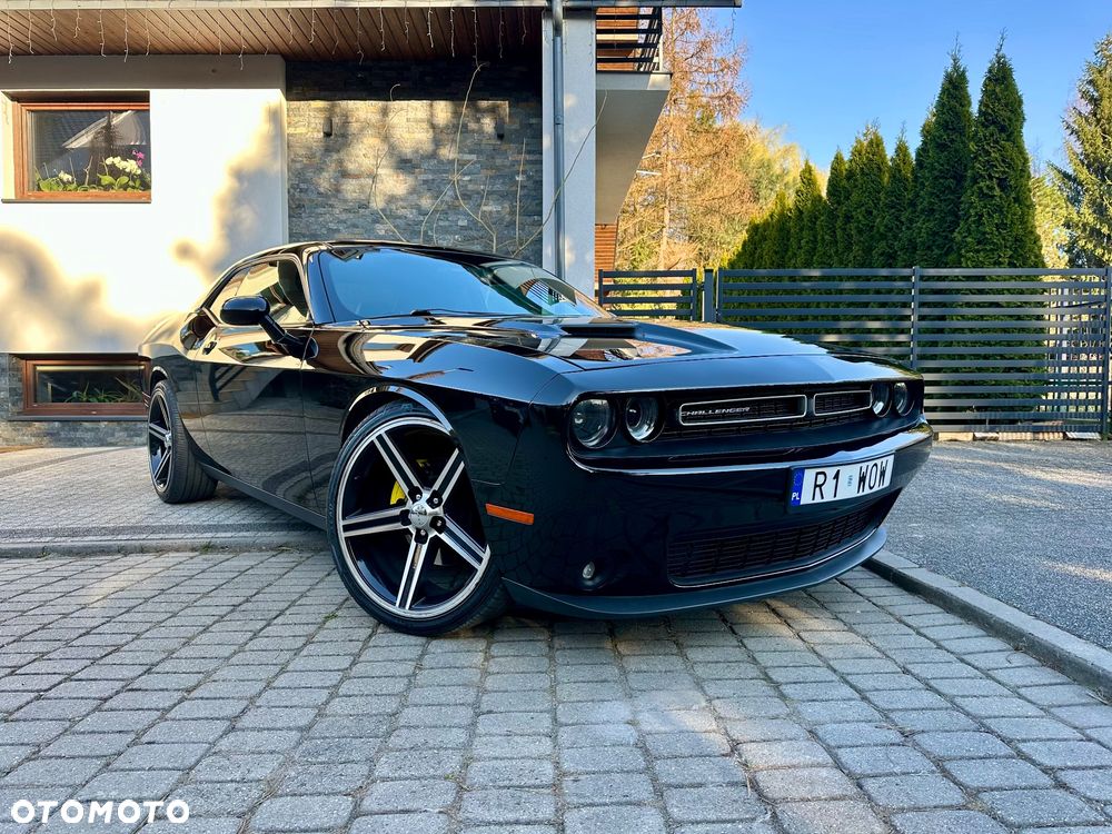 Dodge Challenger - 3