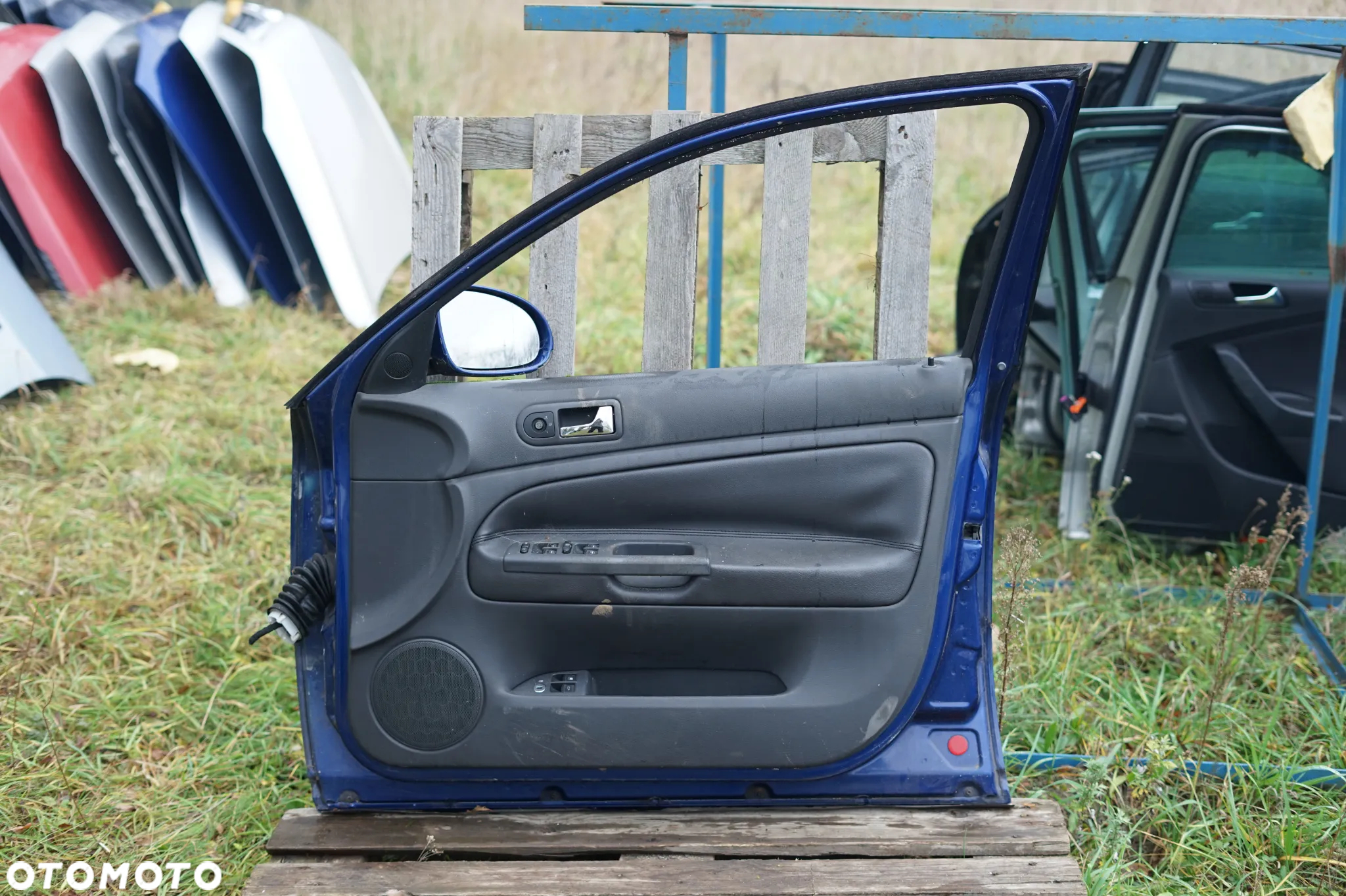 Drzwi przód przednie prawe VW Passat B5 FL LC5X - 9