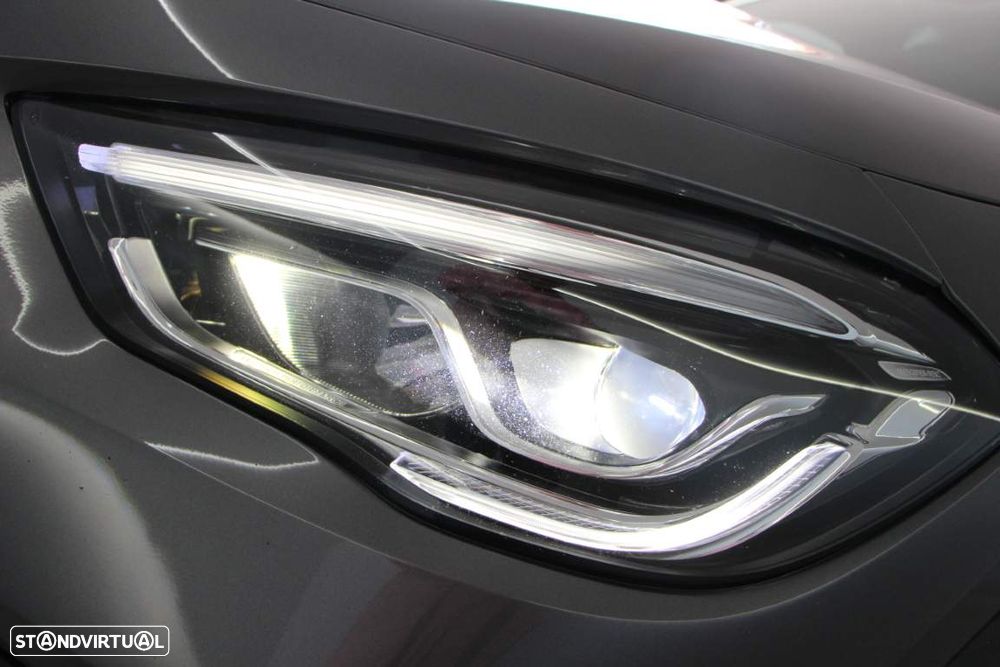 Mercedes-Benz GLA 250 e AMG Line - 14
