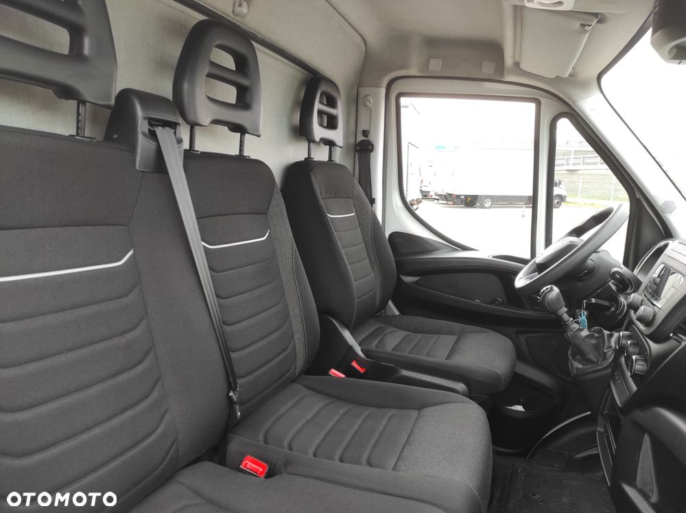 Iveco DAILY 35S14 - 14