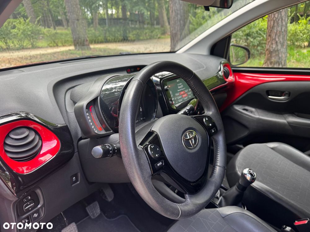 Toyota Aygo 1.0 VVT-i JBL Edition - 30