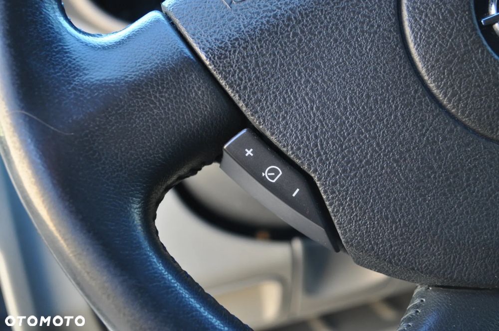 Opel Vivaro - 22