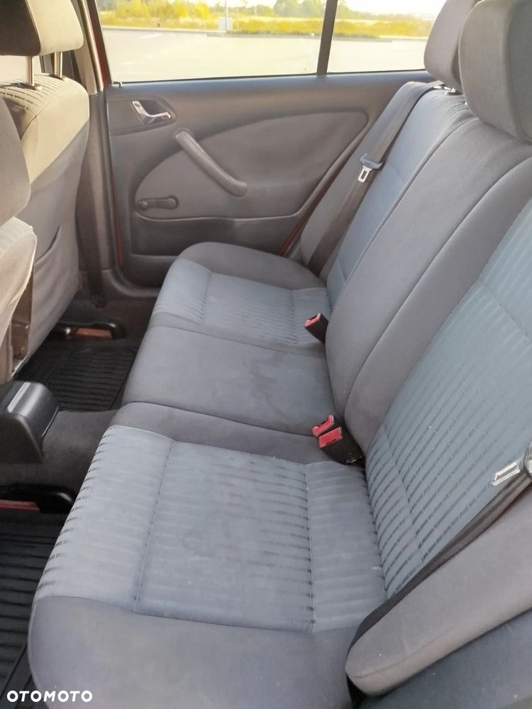 Skoda Octavia 1.8T Tour Classic - 29