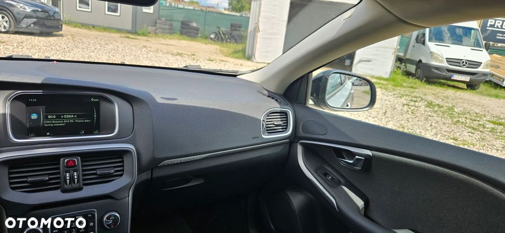 Volvo V40 Cross Country - 26