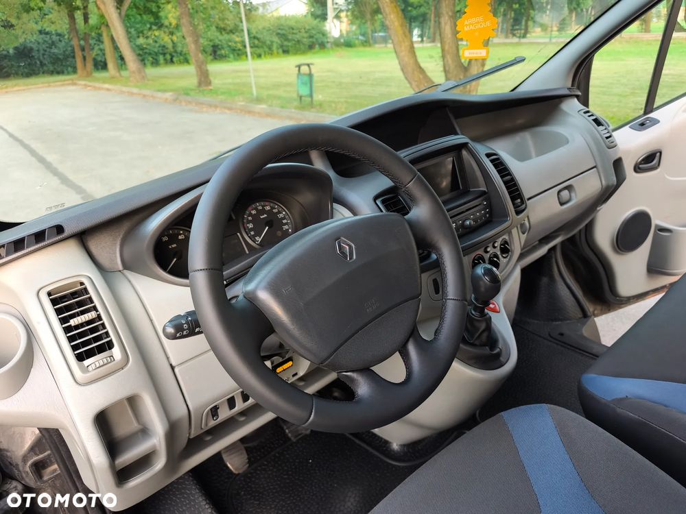 Renault Trafic - 12