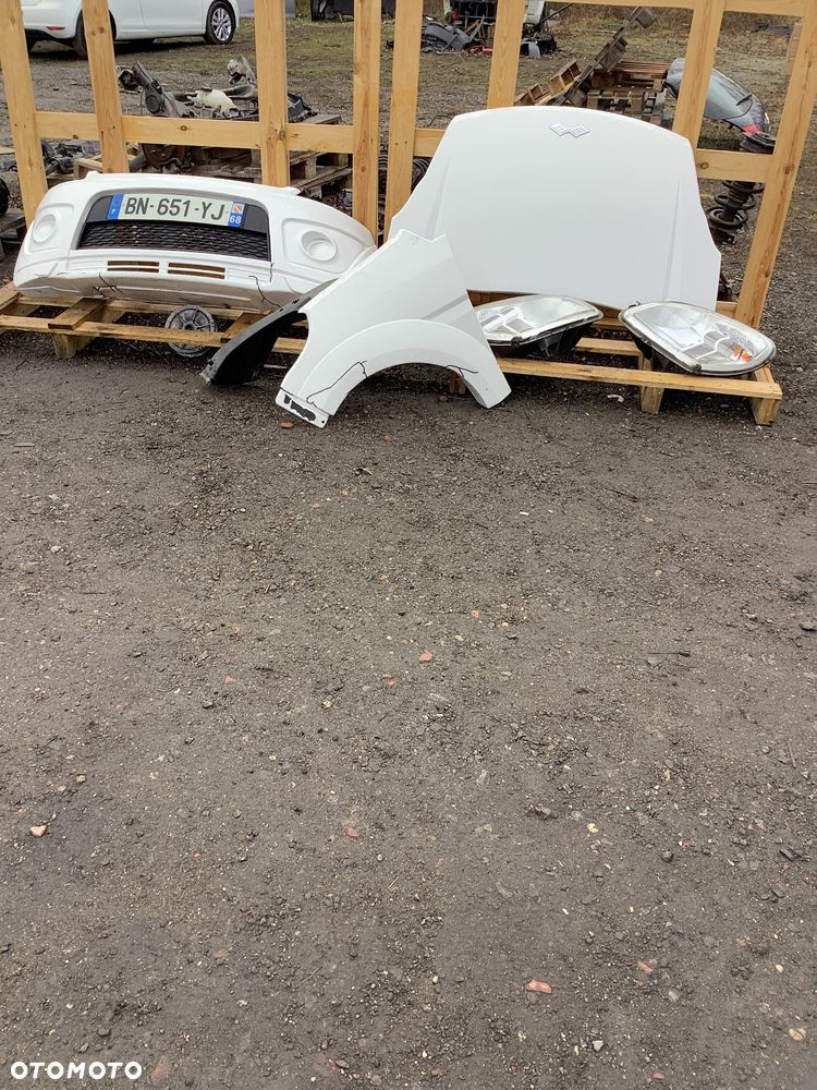 LIGIER IXO ZDERZAK MASKA LAMPA BŁOTNIK 2011r