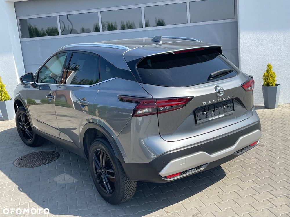 Nissan Qashqai 1.3 DIG-T N-WAY - 3