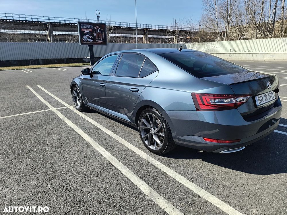 Skoda Superb 2.0 TDI DSG Laurin & Klement - 8