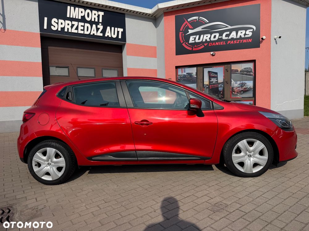 Renault Clio 1.2 16V 75 Life - 6