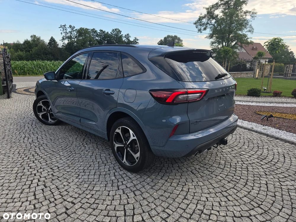 Ford Kuga 2.0 EcoBoost 4x4 Titanium - 3