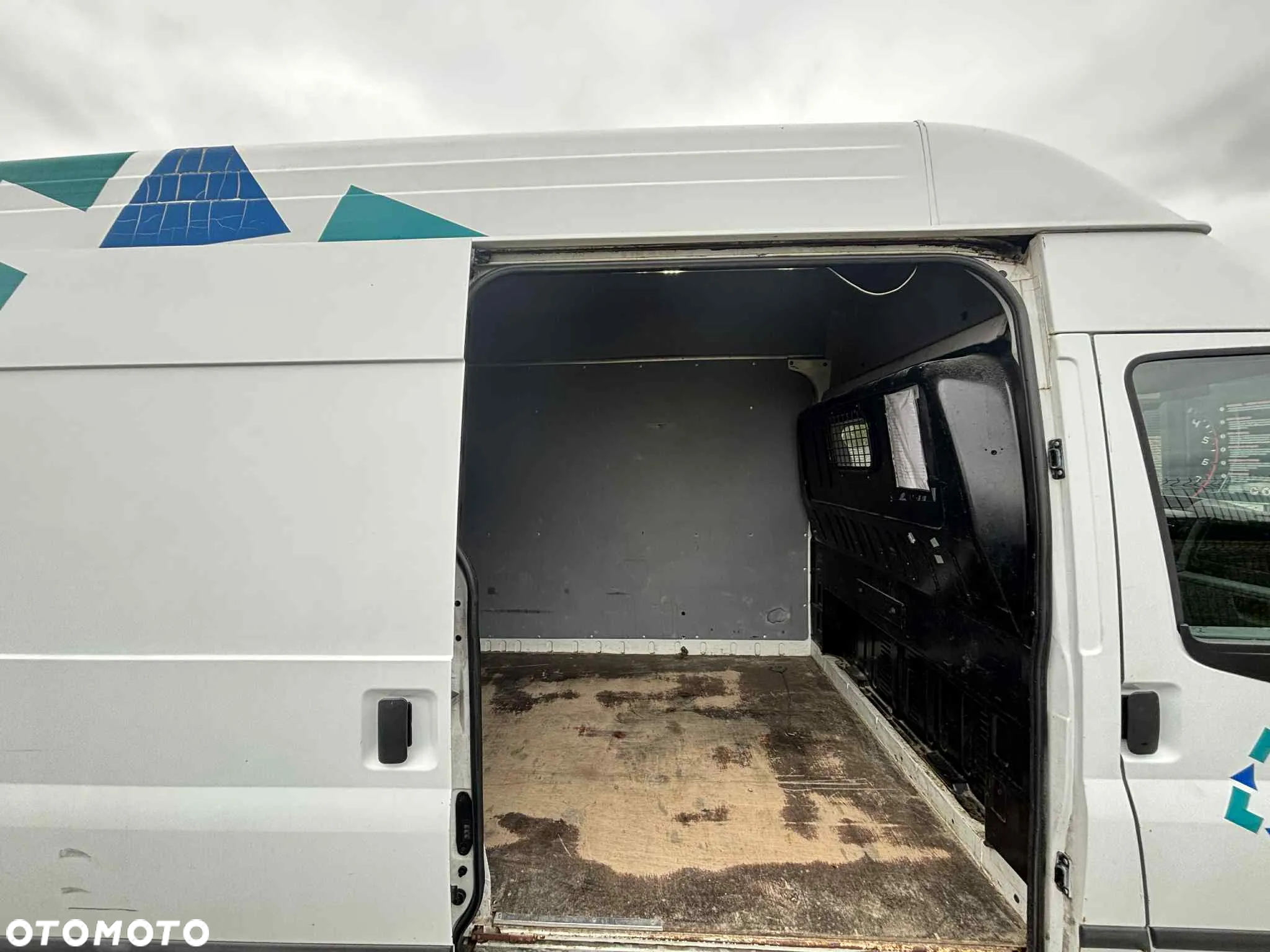 Ford Transit - 9