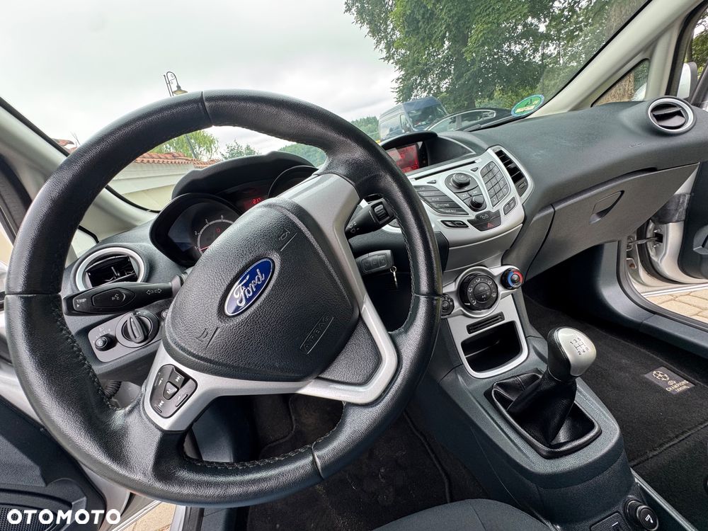 Ford Fiesta - 29