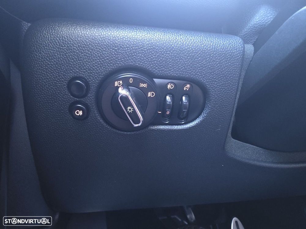 MINI 3 Portas John Cooper Works Auto Desportiva - 34