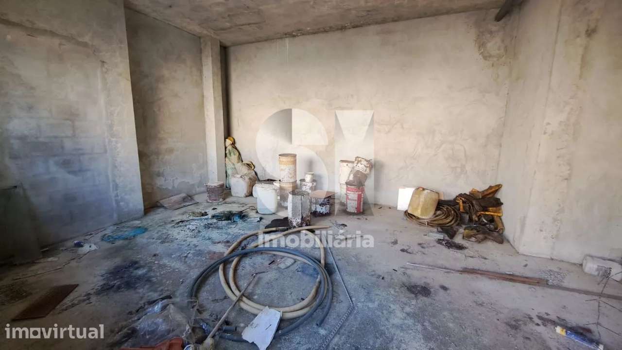 Loja Comercial | Madalena | Vila Nova de Gaia | 587 m² | Dois Pisos - Grande imagem: 5/10