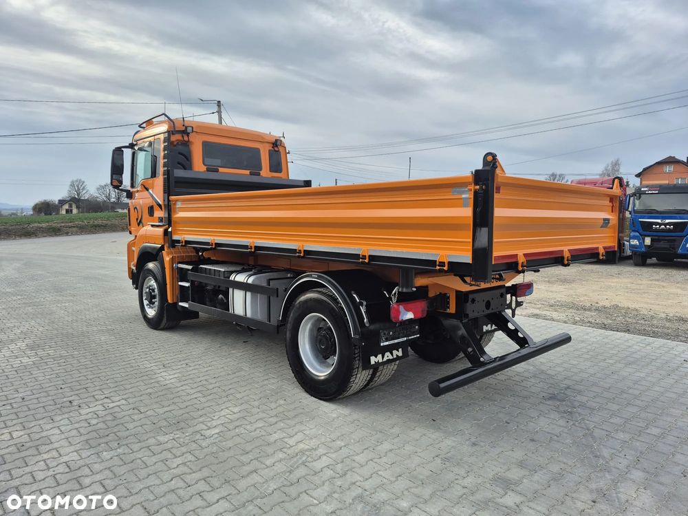 MAN TGS / 18.460 / WYWROTKA / E 6 / 4 X 4 / HYDRODRIVE - 23