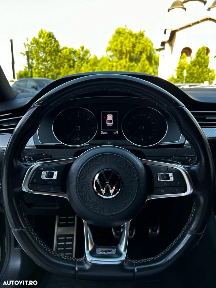 Volkswagen Passat 2.0 TDI DSG 4Motion R Executive - 8