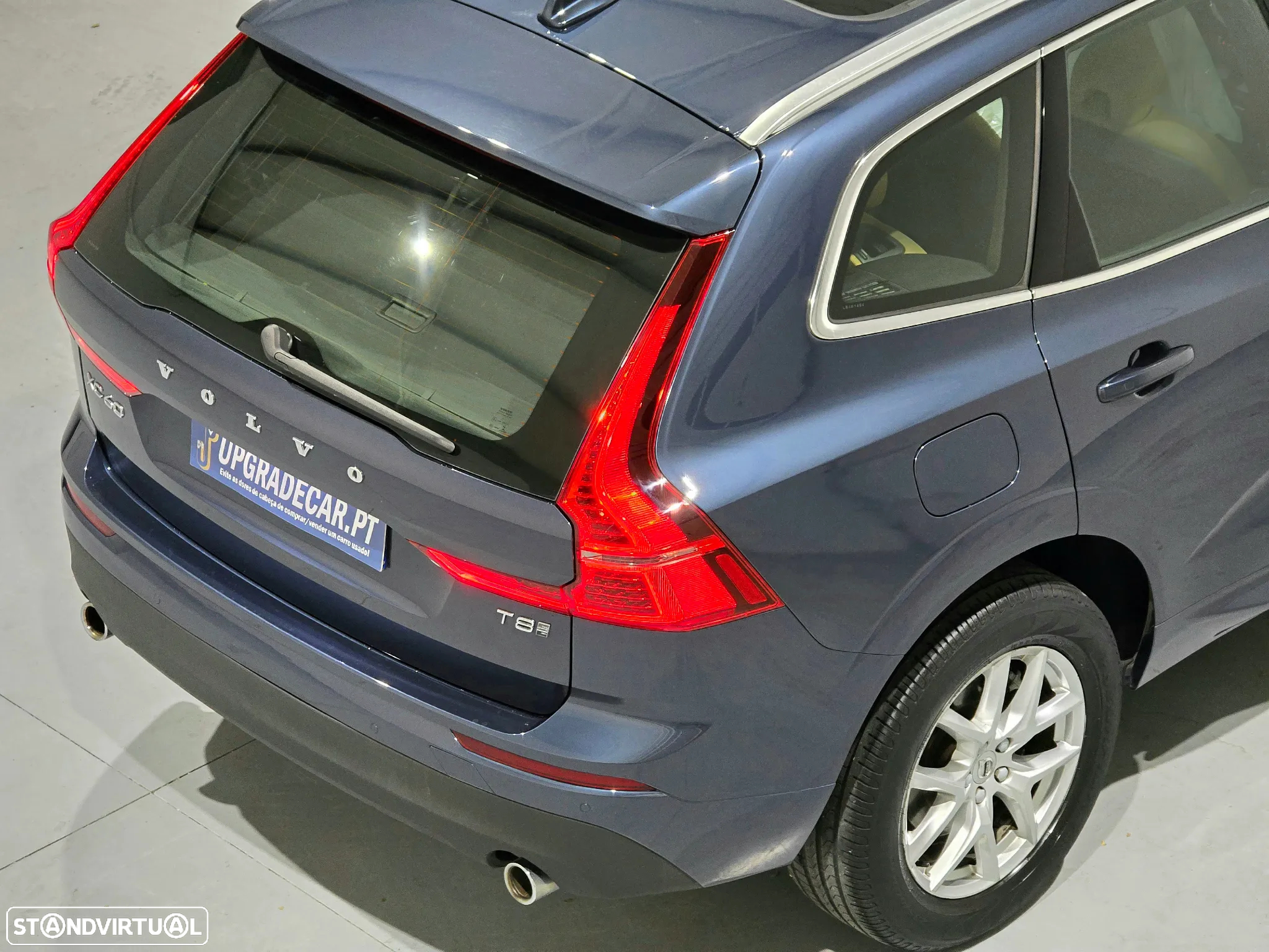Volvo XC 60 2.0 T8 PHEV Momentum AWD - 28