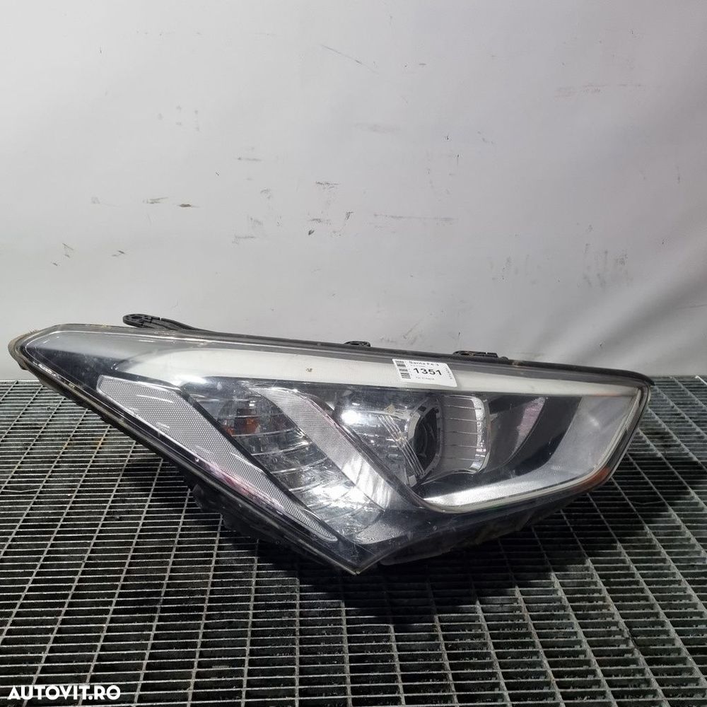 Far Dreapta Hyundai Santa Fe 3 2012 - 2016 SUV 4 Usi (1351) Cu lupă - 2
