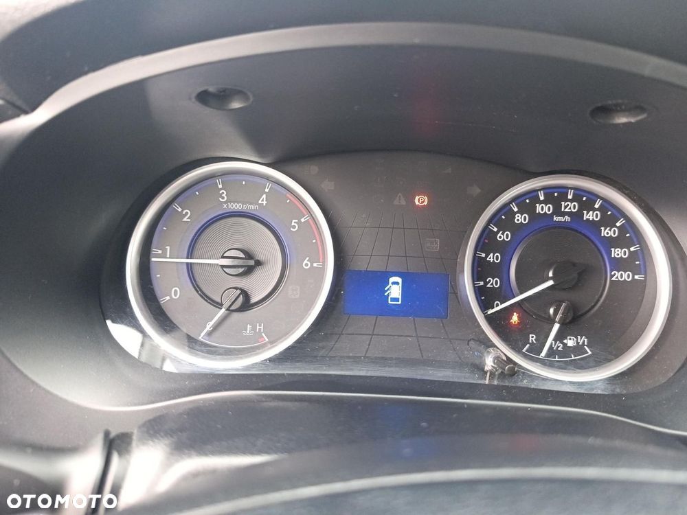 Toyota Hilux 2.4 D-4D Double Cab DLX 4x4 - 32