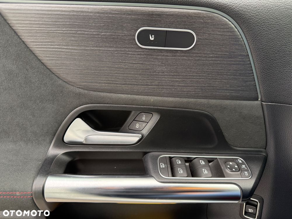 Mercedes-Benz EQA 250 66.5kWh AMG Line - 16