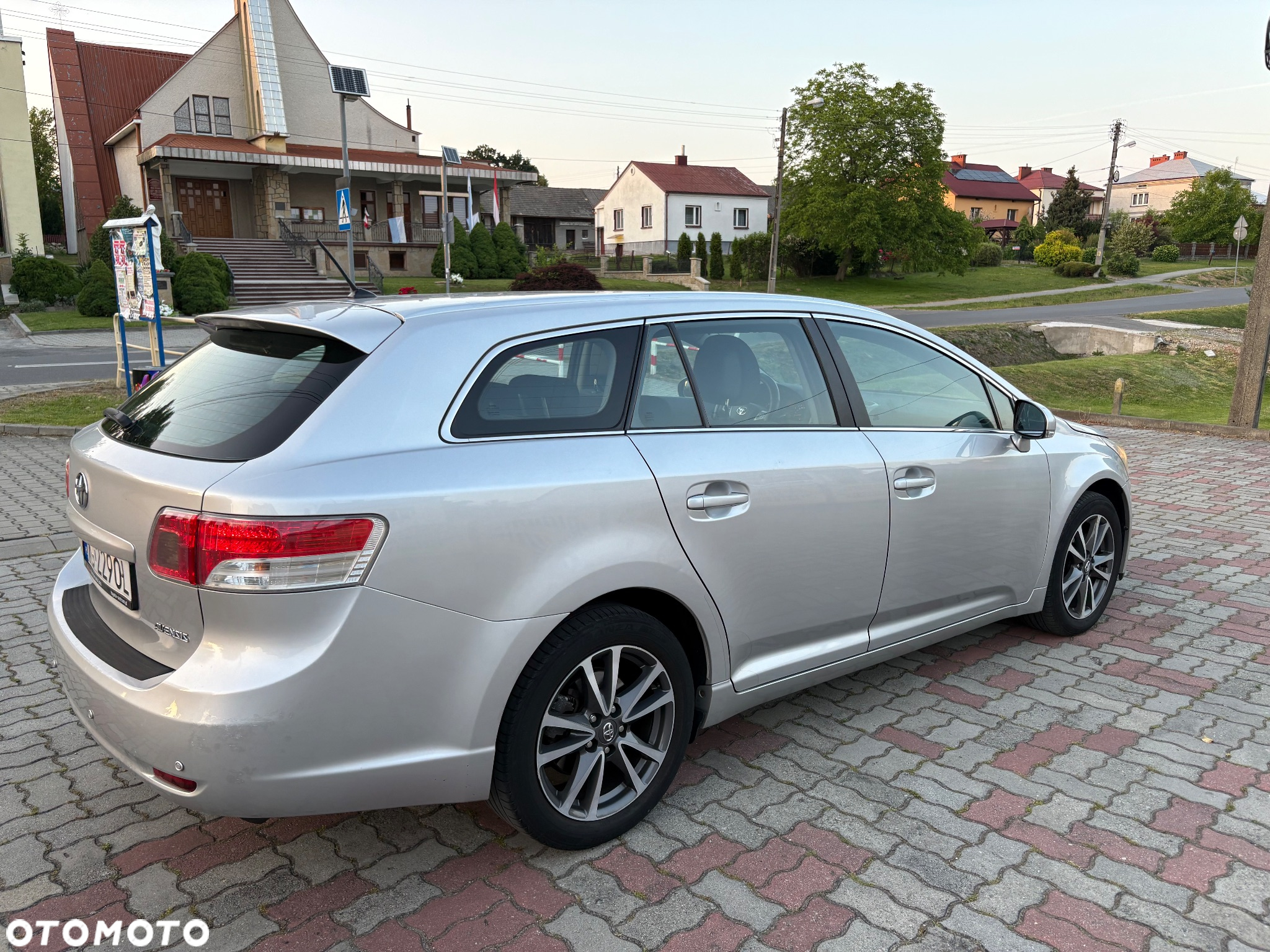 Toyota Avensis 2.0 D-4D Premium - 28